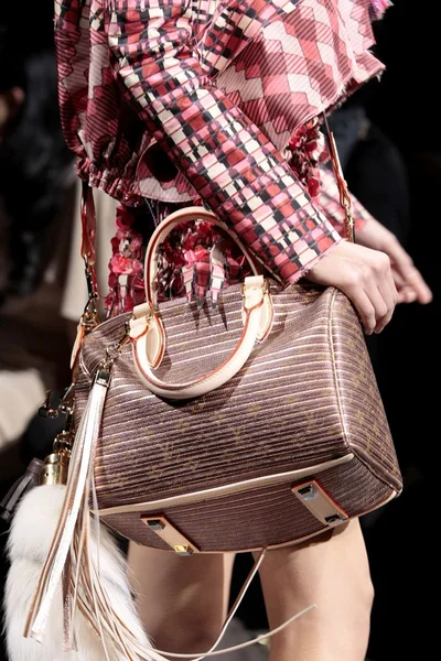 Look 67